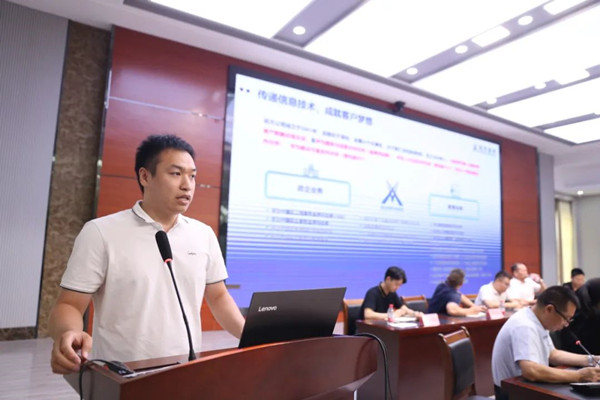 GGPoker官网技术华中区交赋予服务部总监潘阳