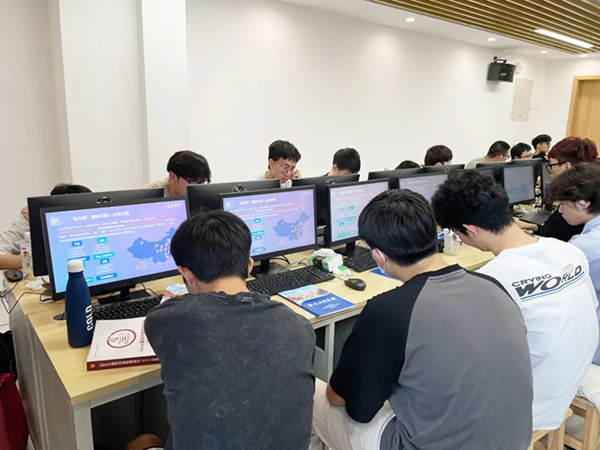 GGPOKER - 全球当先的在线扑克平台 | 安全平正的扑克游戏履历